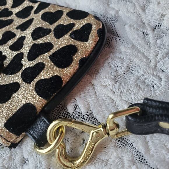 Betsey Johnson Animal Print Wristlet - Picture 6 of 7